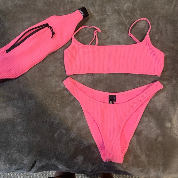 Triangl Dandy Candy Bikini - Picture 5 of 6